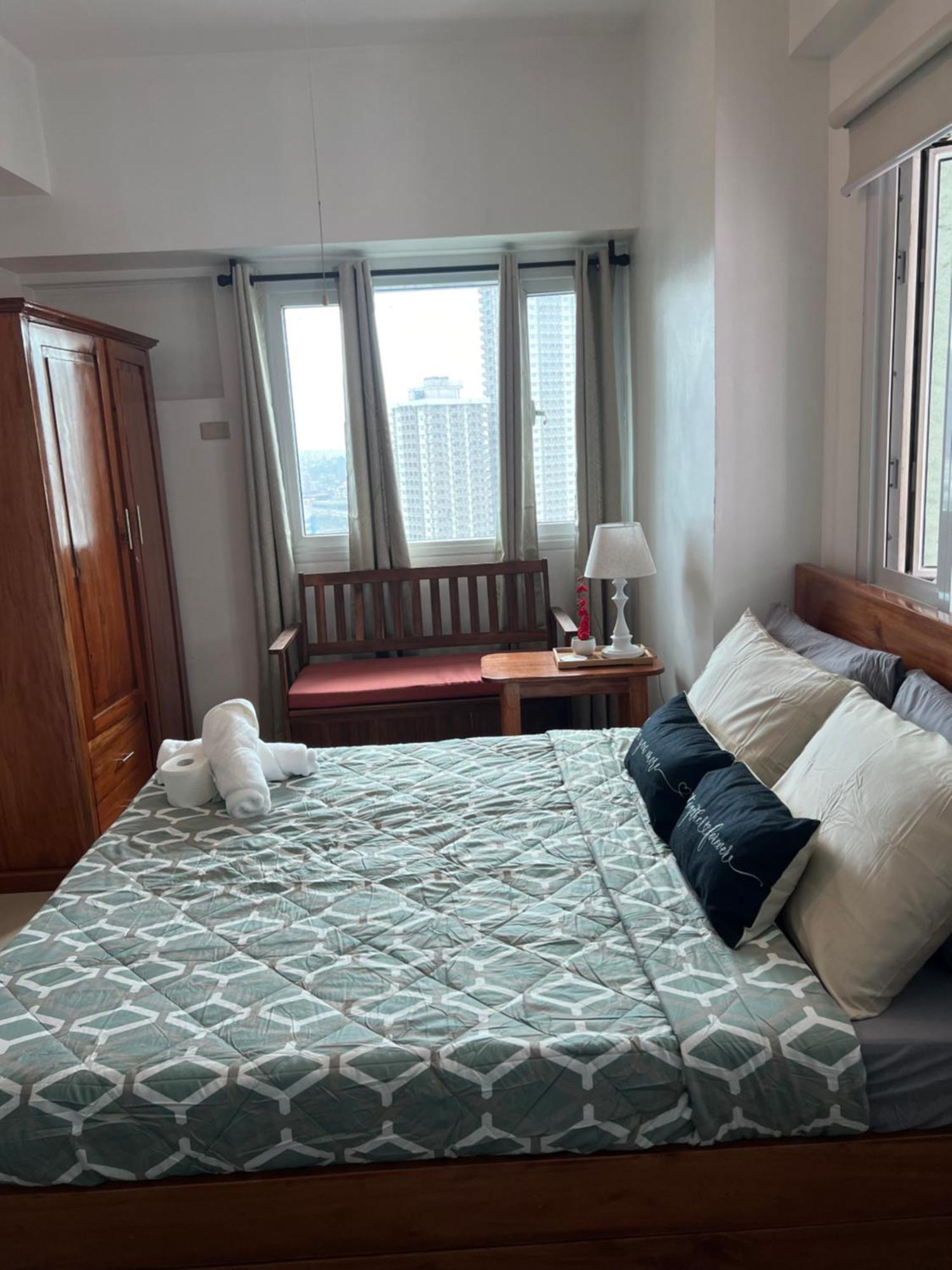 Avery Condo Suite At The Beacon Makati Makati City Екстериор снимка